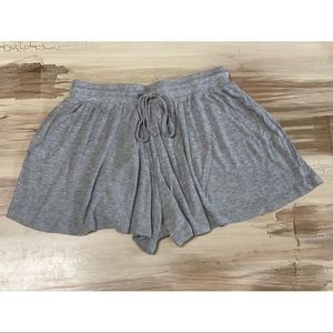 Fashion Nova Lightweight Shorts Grey Size M